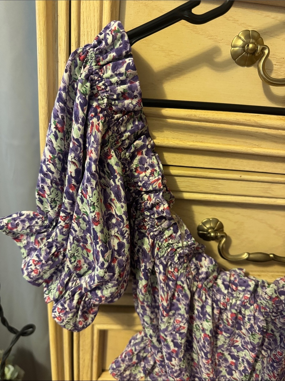 Better Be Off The Shoulder Purple Floral Puff-Sleeve Cropped Top - Picture 2 of 7